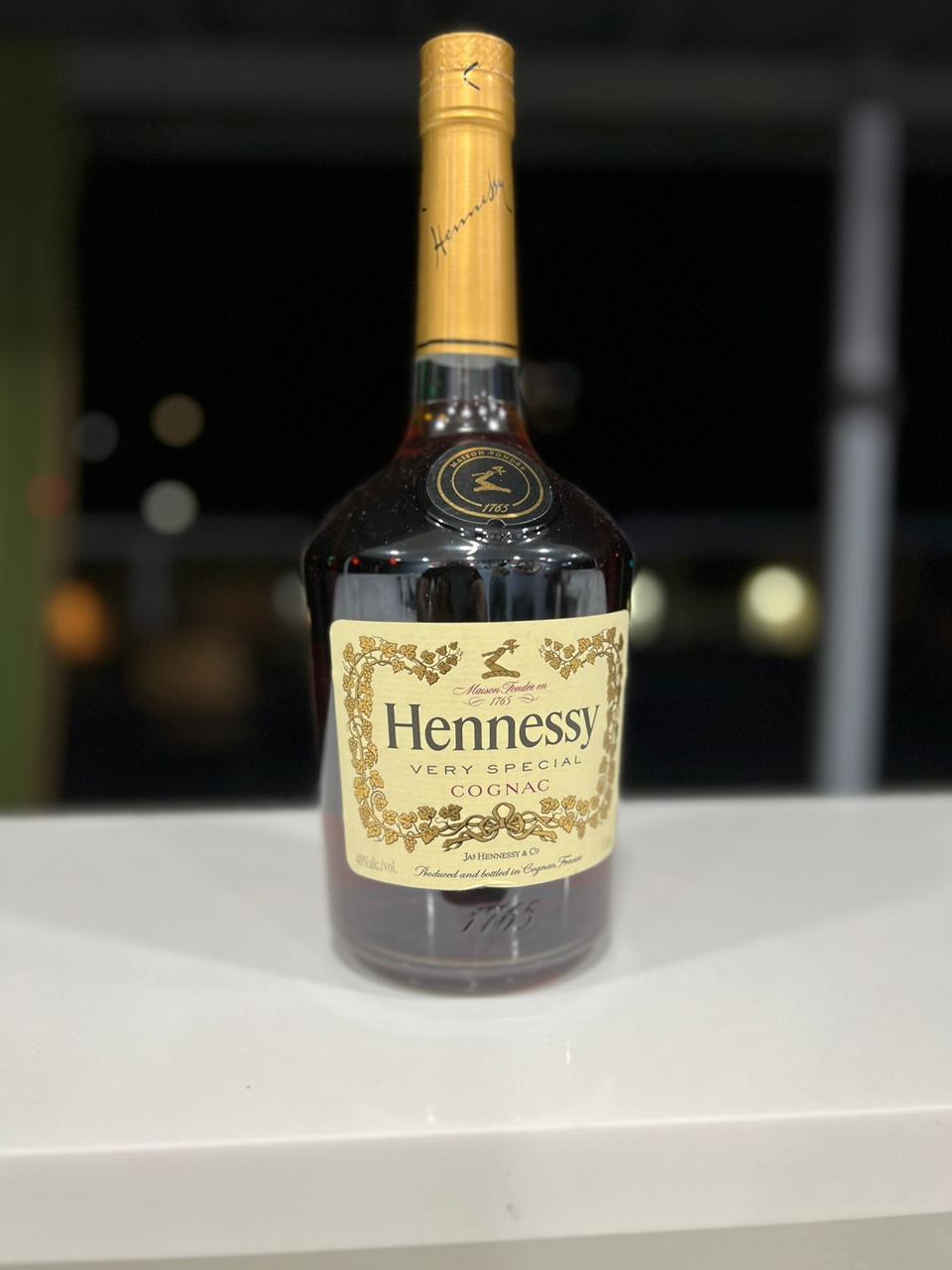 atmosphere at Cloud Olympia Restaurant and Lounge